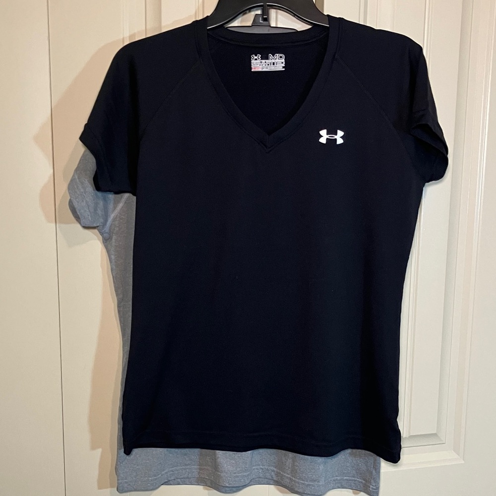 Under Armour Black Gray semi- fitted V-Neck Tee x 2